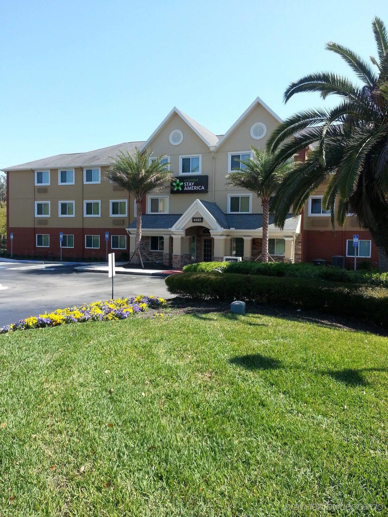 Extended Stay America Select Suites - Jacksonville Salisbury Rd Southpoint Exterior photo